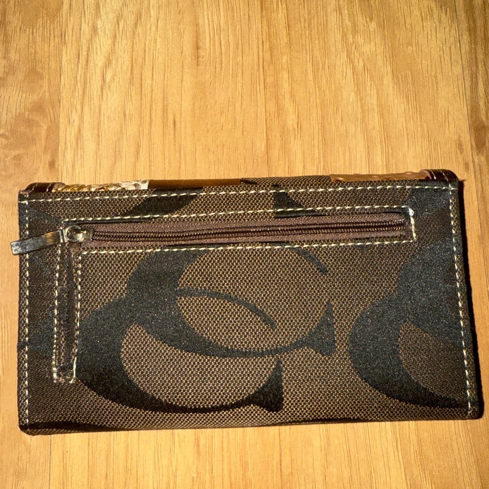 Patchwork Leather Wallet - Picture 6 of 7